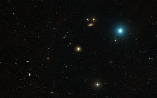 LRLL 54361, IC 348, frumstjarna, myndun stjarna, ljósbergmál, ljósblossi